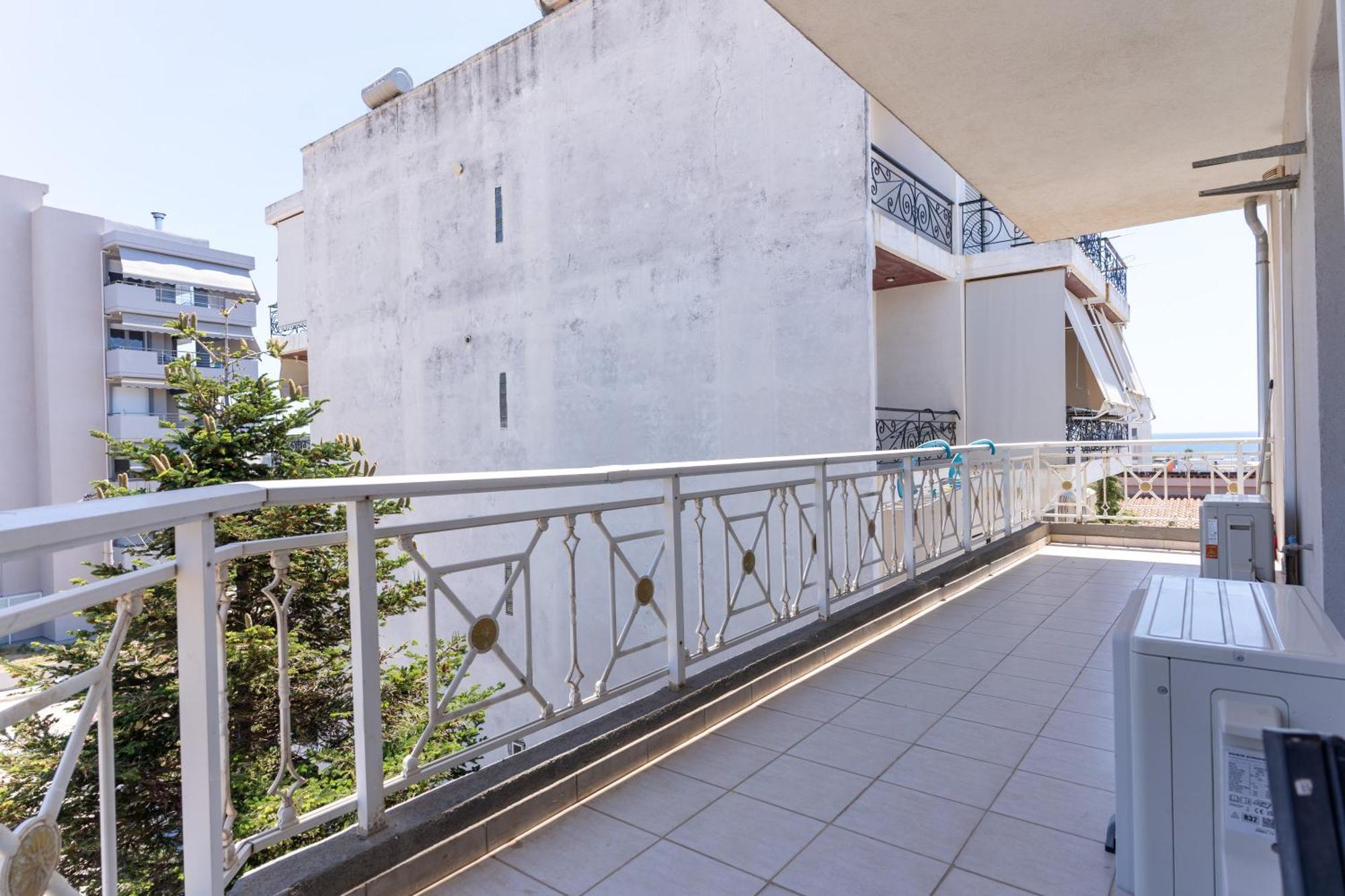 Papi's Free Parking 2 - 2 Bedroom Apartment *