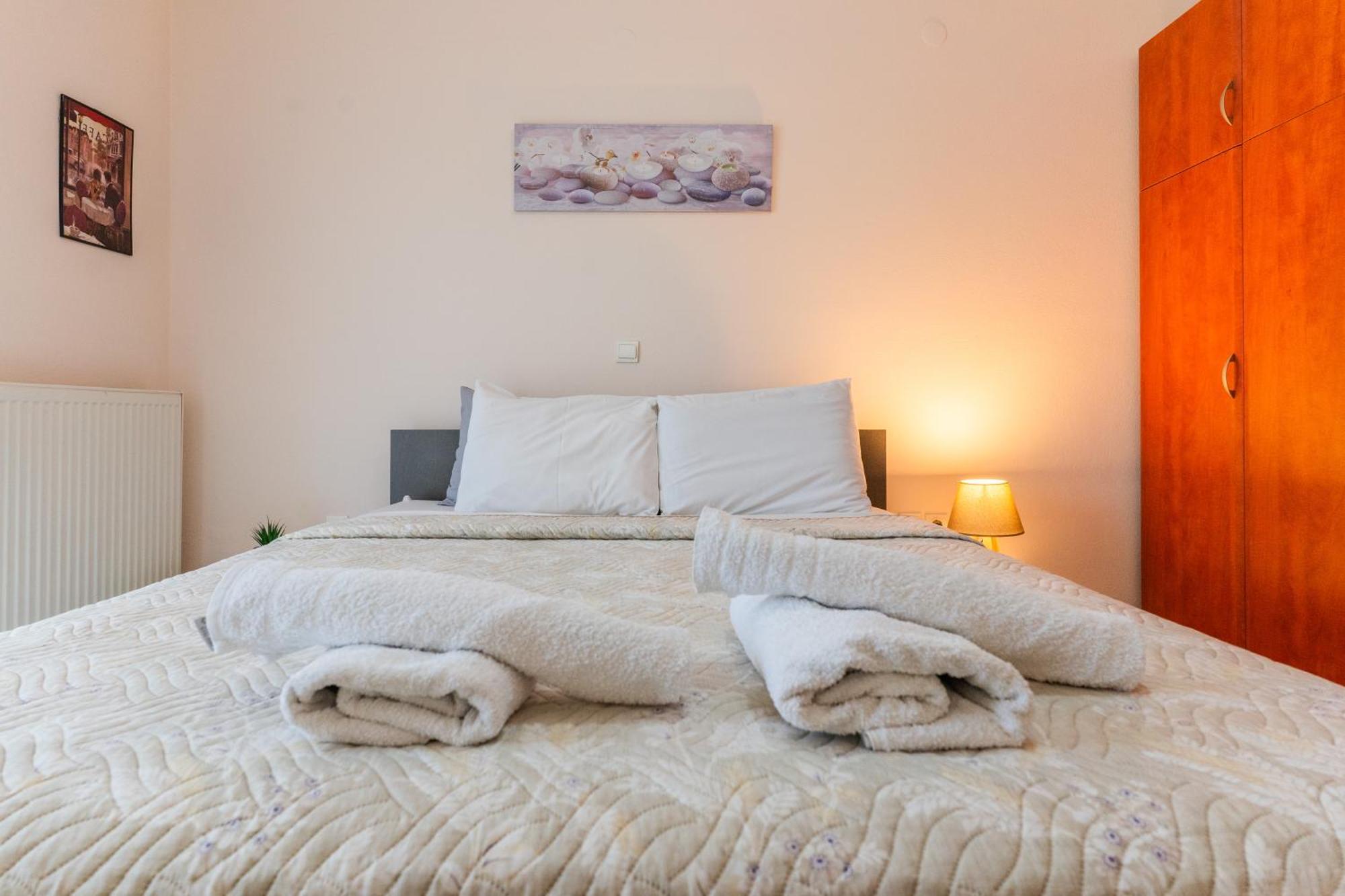 Papi's Free Parking 2 - 2 Bedroom Apartment *
